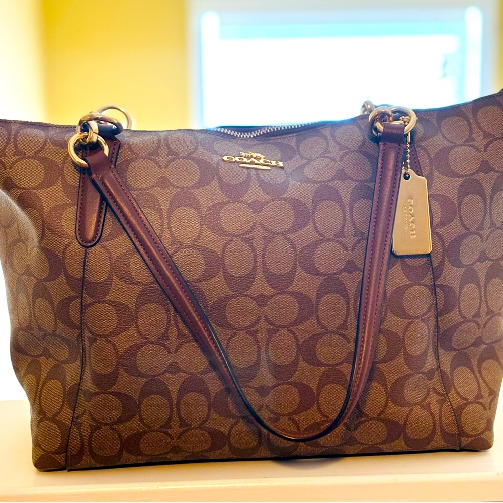 Coach Medium Tote